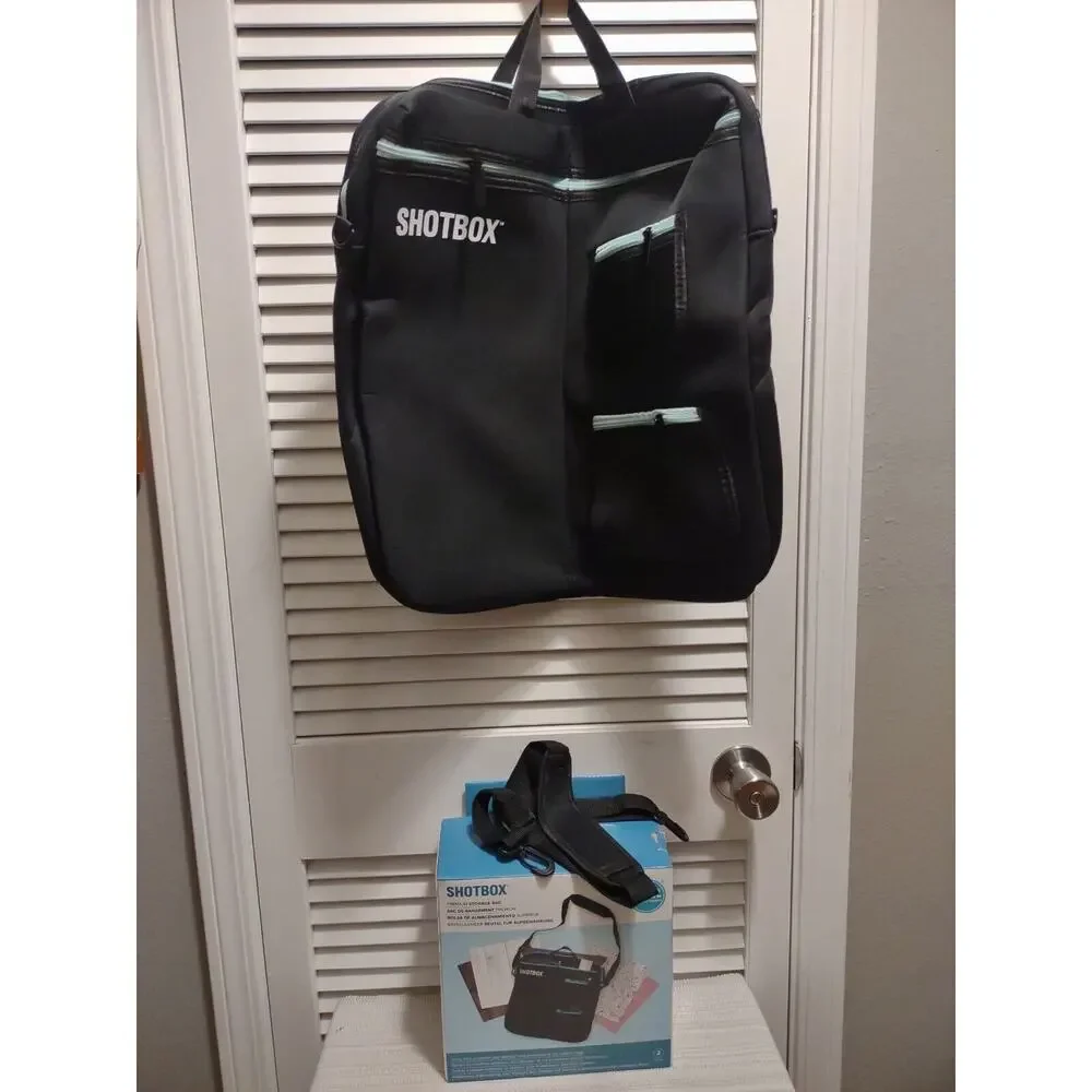 New open box We R Memory Keepers ShotBox Premium Storage Bag 6 pockets strap